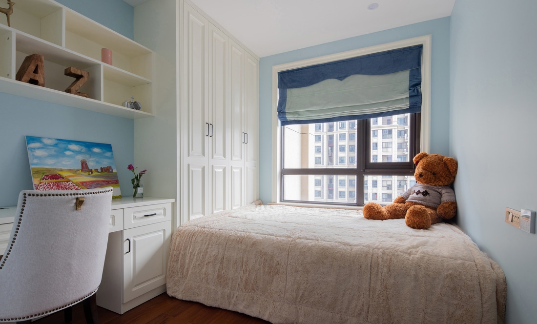  主要以儿童房及储物为主，以蓝色调为主清新自然，搭配儿童画，更容易让小朋友接受及喜爱。			
