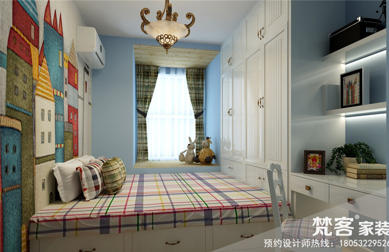 儿童房榻榻米的设计，读书、休闲、储物，一房多用，既满足功能使用，同时满足了小朋友娱乐的空间。搭配蓝色壁纸，使得整个空间不再死板，而是充满乐趣。			
