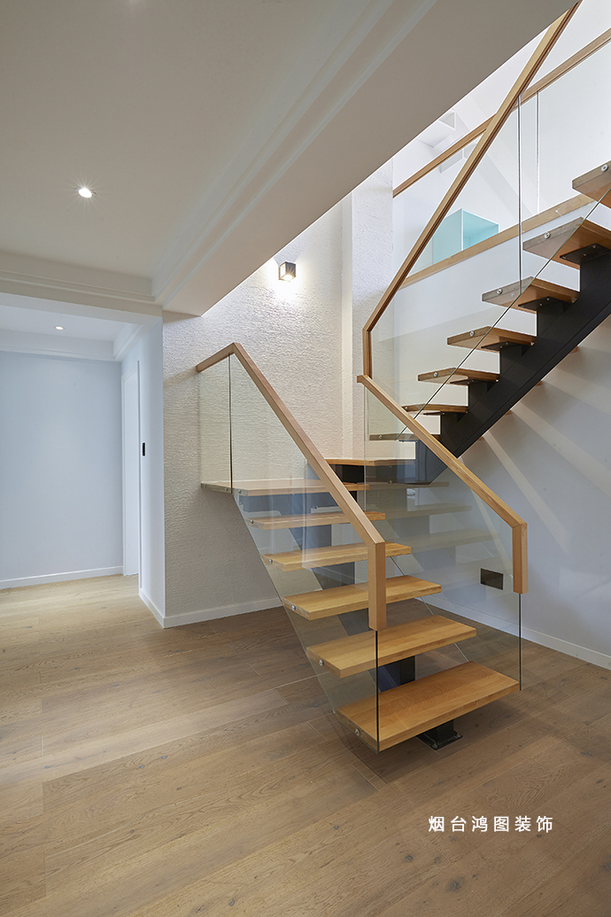 把北欧极简装出新花样 他家既文艺又霸气!