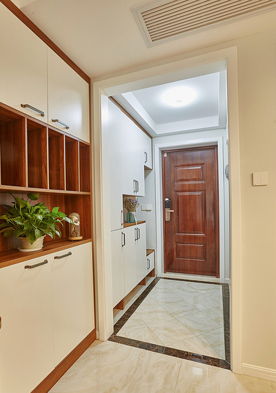 简约风格装修案例  鸿图装饰