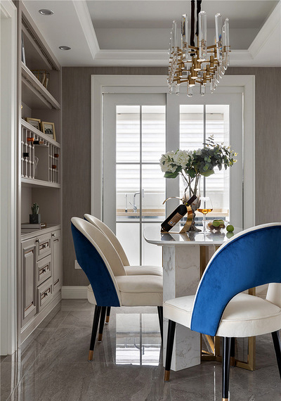 现代轻奢风格 鸿图装饰  烟台装修公司案例