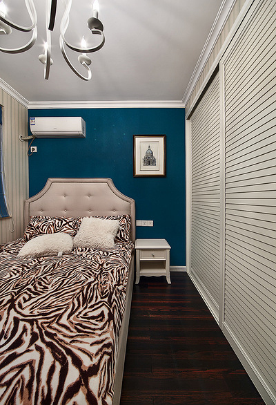 烟台室内装修案例：复古绿打造的经典美式之家 