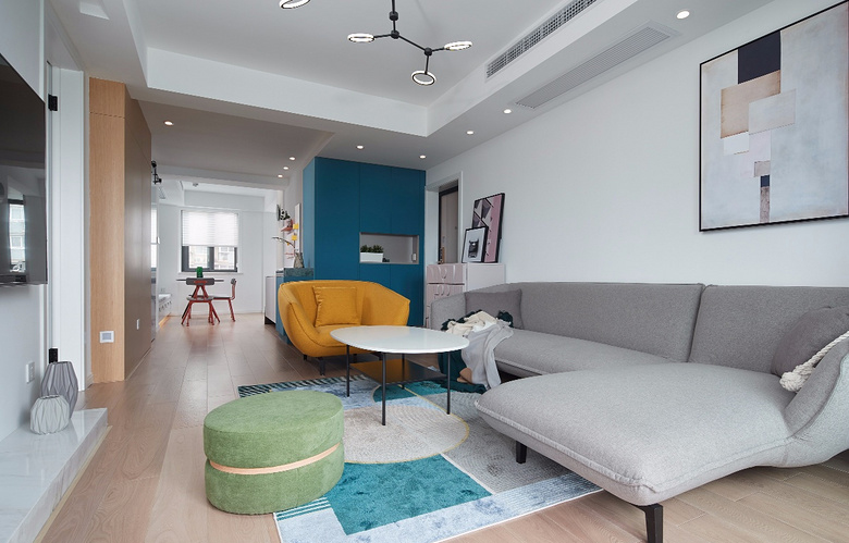 现代简约：可以色彩斑斓，亦可以庄重文雅。