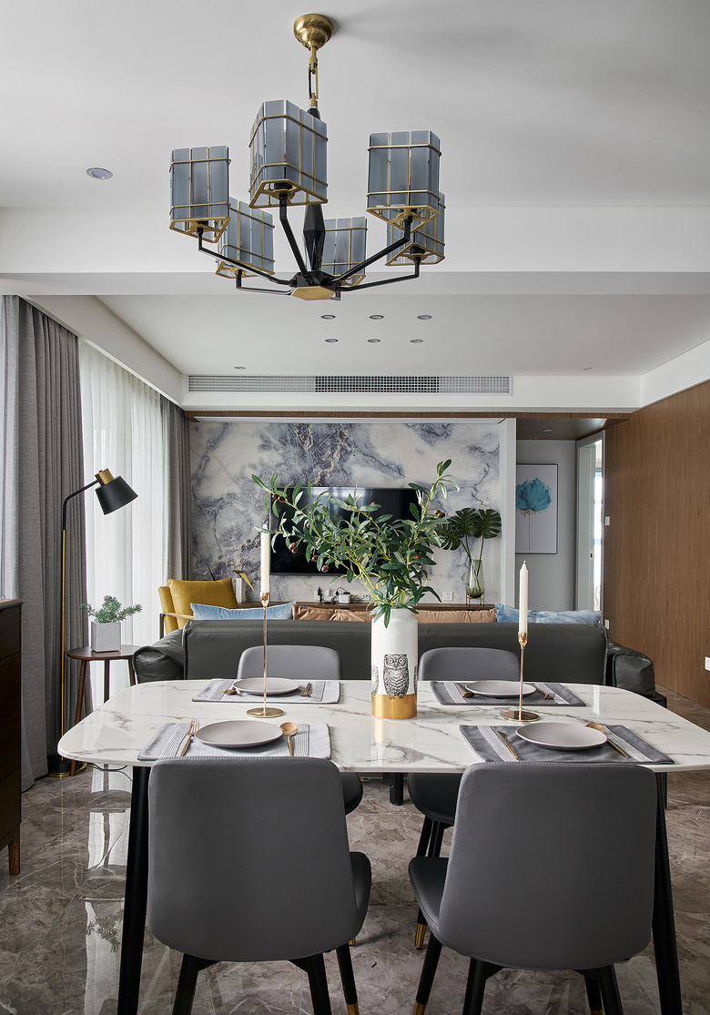 烟台装饰设计案例：多重元素组合的风格 他的家很高级！