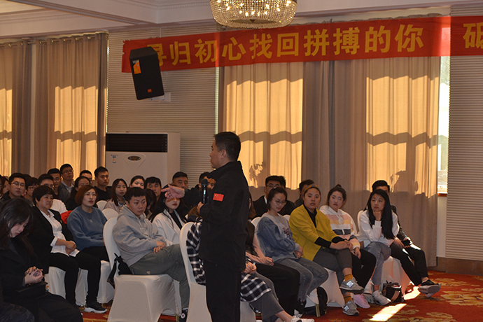 鸿图装饰 烟台装修公司