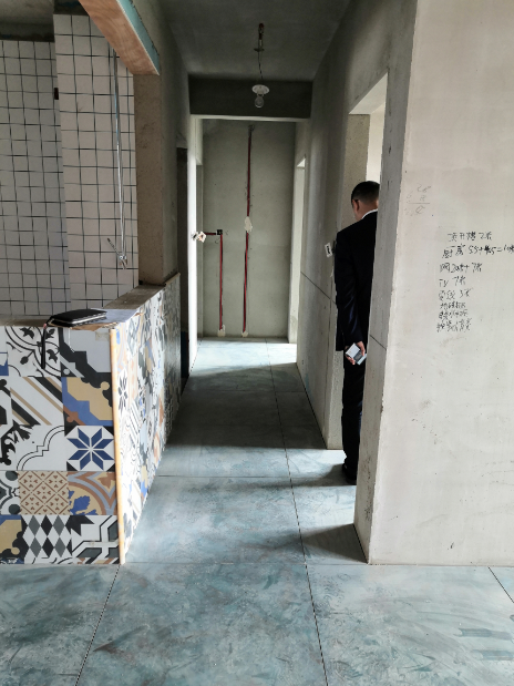 鸿图装饰  工地巡检